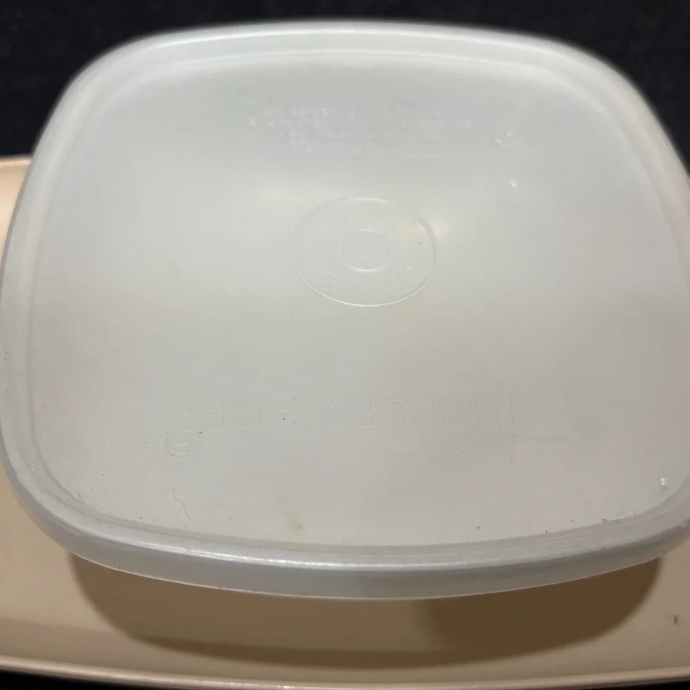Vintage TUPPERWARE Chip Dip Snack Set SERVE ETTE Tray Gold #771 with Lid #772